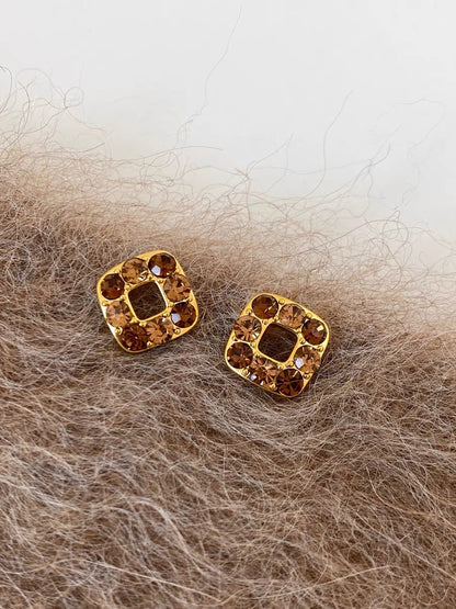 Retro Silver Pea Stud Earrings For Women With Alloy Posts And Zircon Inlay