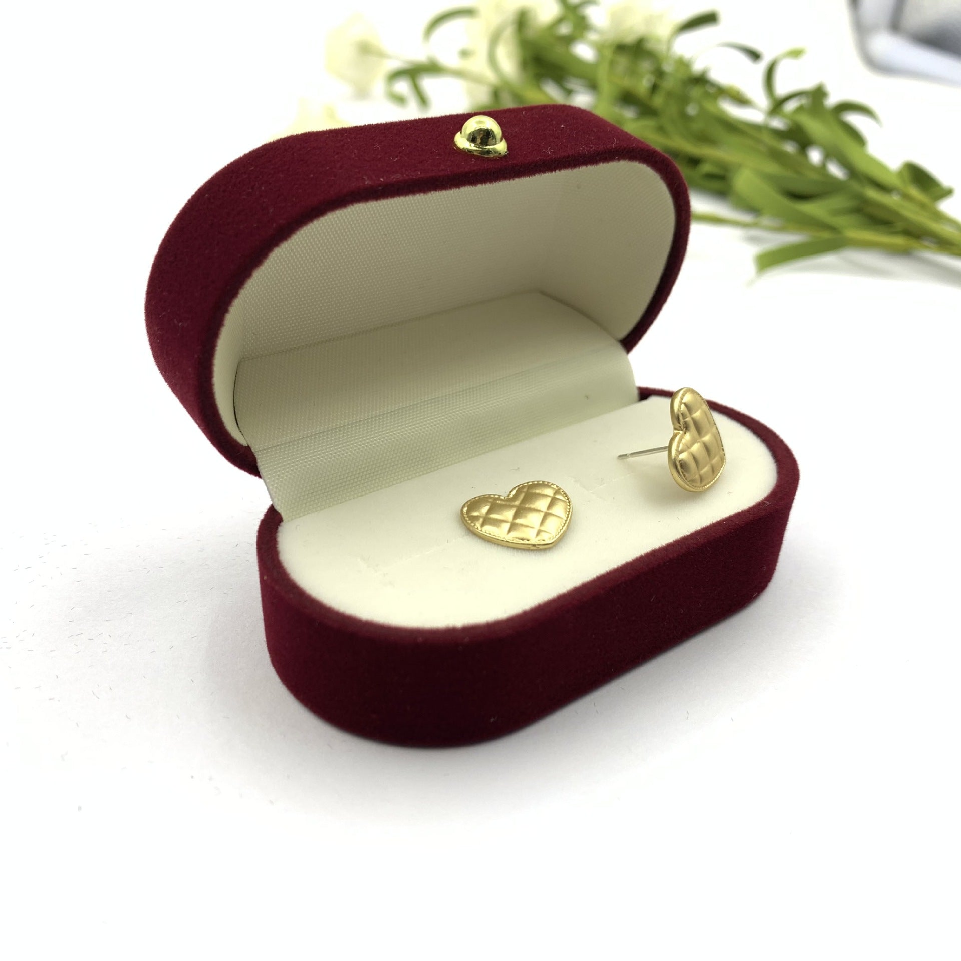 Retro Heart Shape Stud Earrings For Women In Gold Alloy With Artificial Gemstones