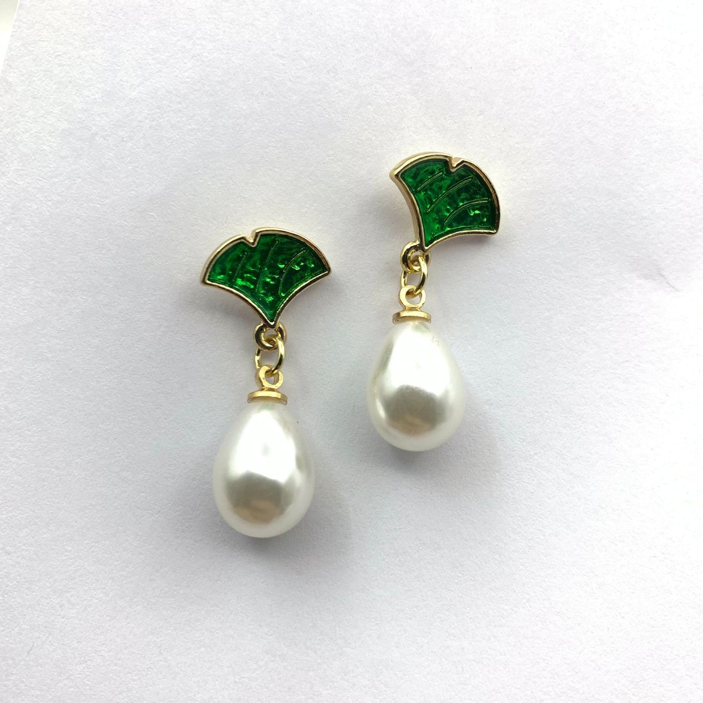 Simple Style Water Droplets Stud Earrings For Women In Alloy With Electroplated Finish And 925 Sterling Silver Ear Pins