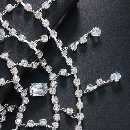 Exaggerated Grid Hair Chain For Women In Gold Alloy With Rhinestone Inlay, Stylish Hair Accessory