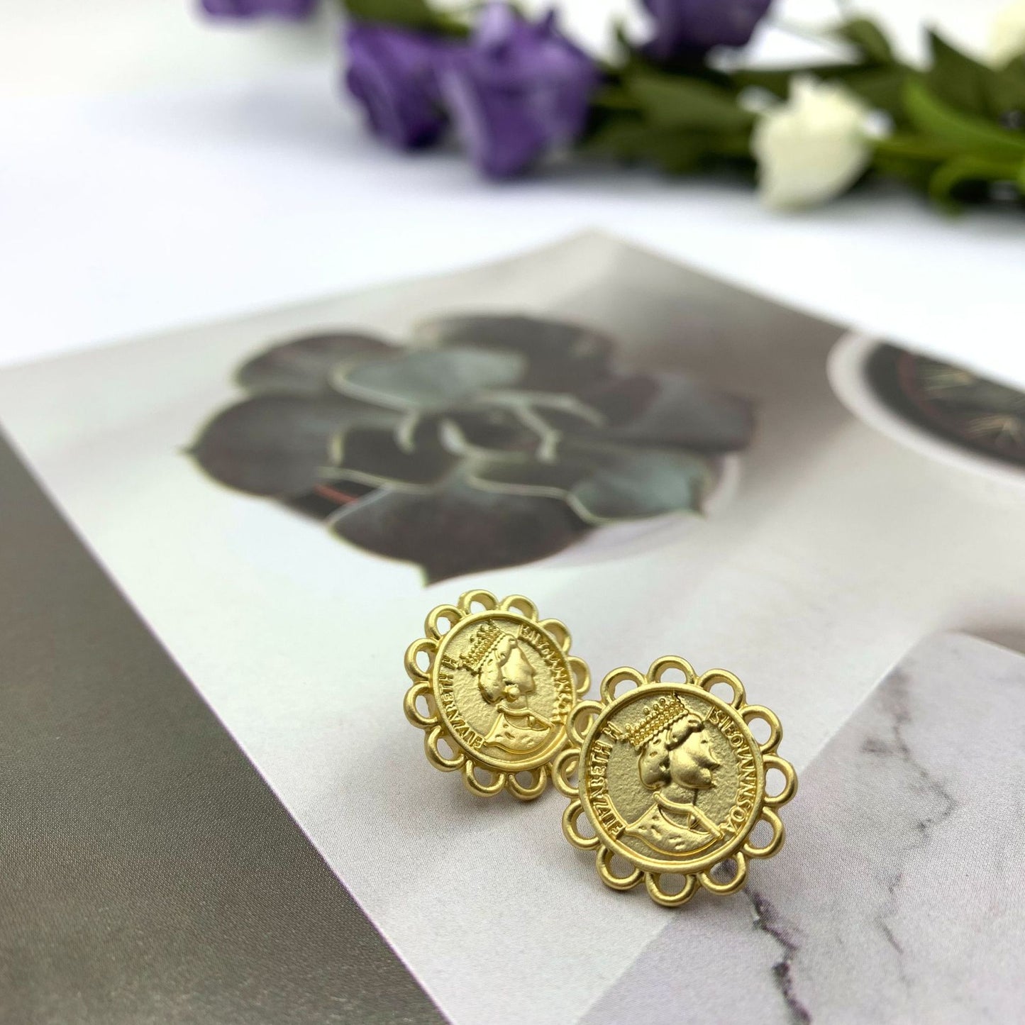 Silver Crown Stud Earrings In Baroque Style For Women, Featuring Alloy Ear Pins And Artificial Gemstone Inlay