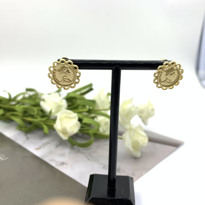 Silver Crown Stud Earrings In Baroque Style For Women, Featuring Alloy Ear Pins And Artificial Gemstone Inlay