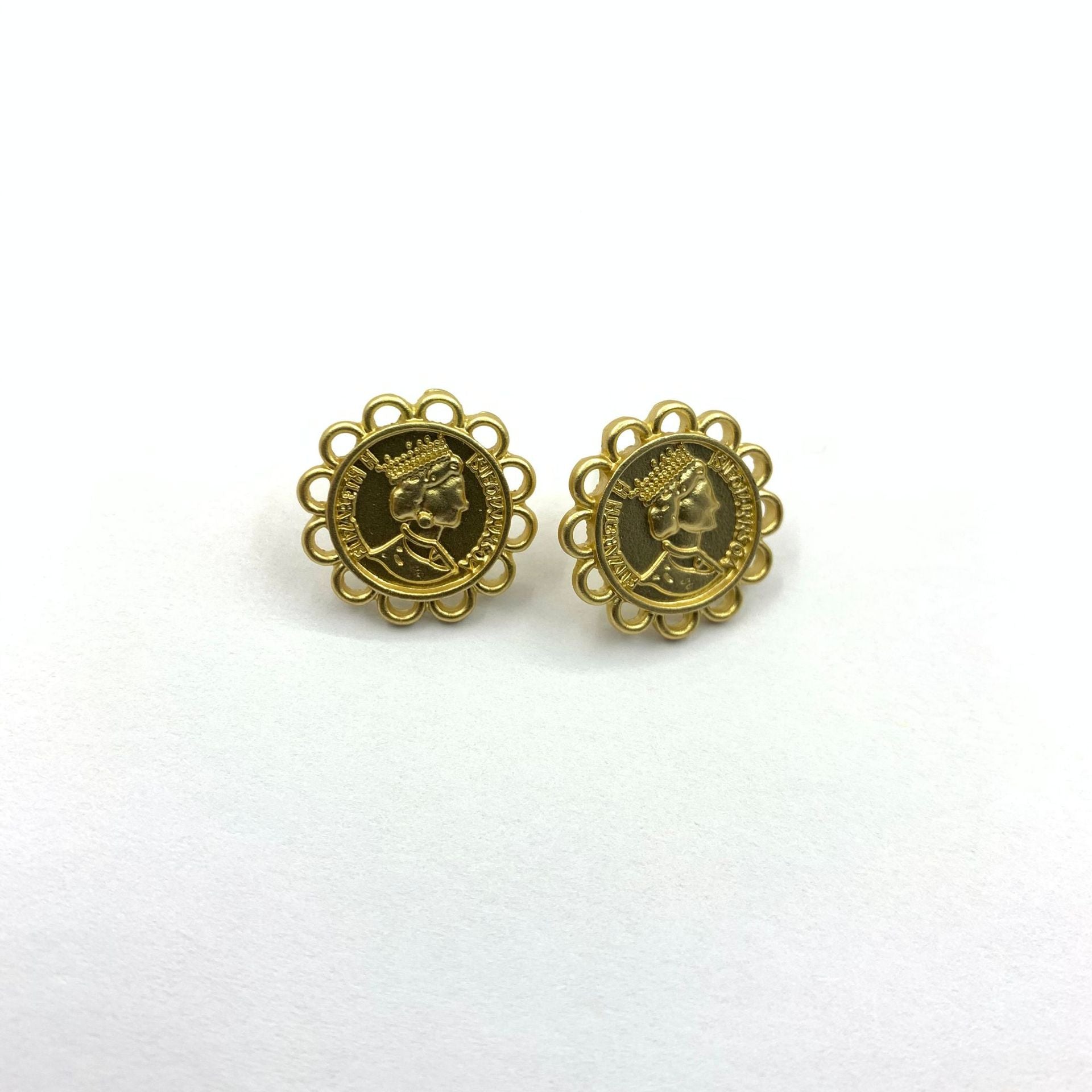 Silver Crown Stud Earrings In Baroque Style For Women, Featuring Alloy Ear Pins And Artificial Gemstone Inlay