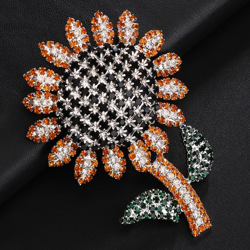Silver Alloy Body Chain For Women Featuring White Crystal Inlay And Sunflower Pattern, Perfect For Wedding Chest Jewelry