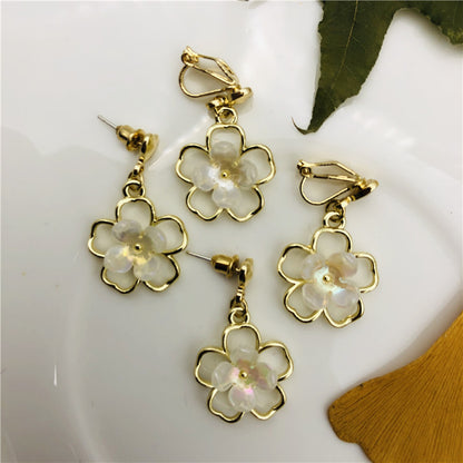 Sweet Heart Shape Stud Earrings For Women In Silver Plated Alloy With Artificial Gemstones