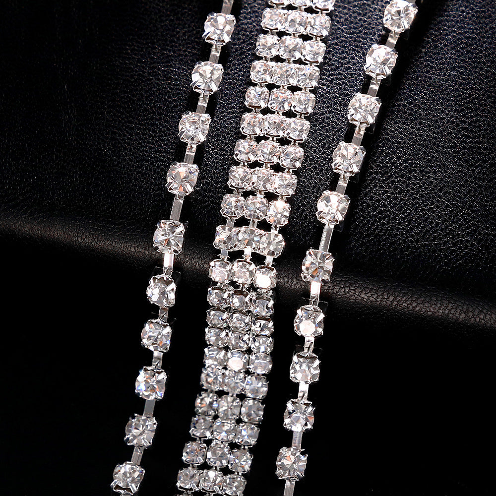 Unisex Silver Alloy Body Chain With Geometric Pattern And White Crystal Inlay, Simple Style Featuring Electroplated Finish