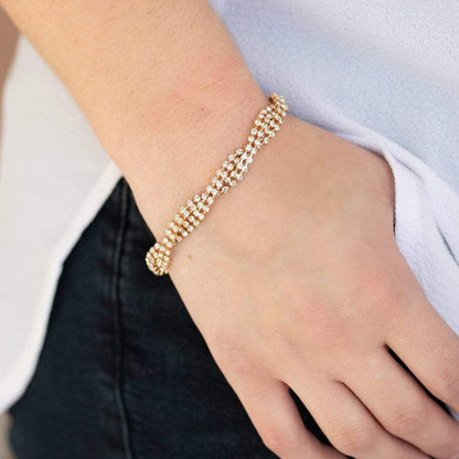 Luxurious Geometric Silver Alloy Bracelet For Women With Electroplated Finish And Rhinestone Inlay