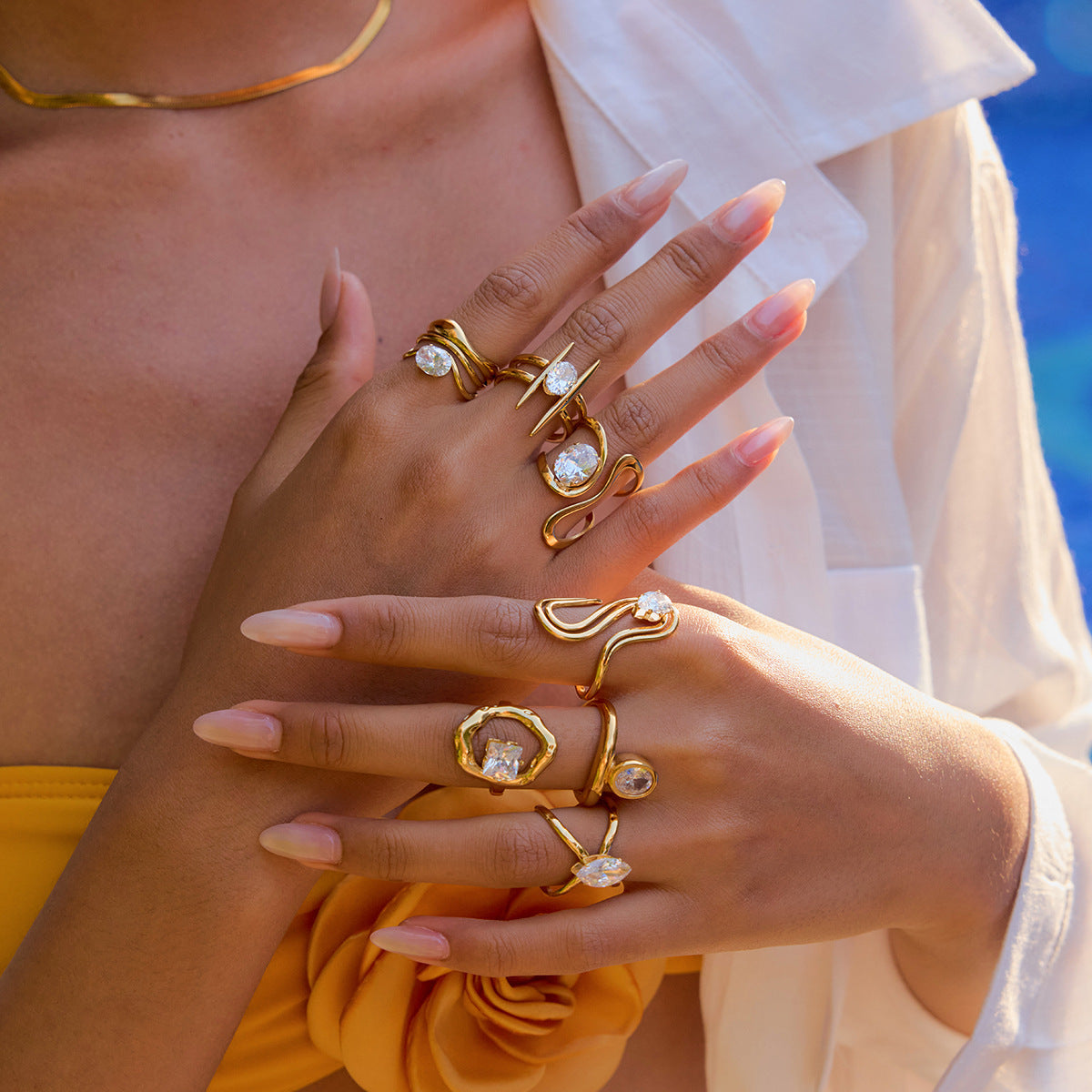 Vintage Style Titanium Steel Rings For Women With Electroplated Gold Plating And Zircon Inlay
