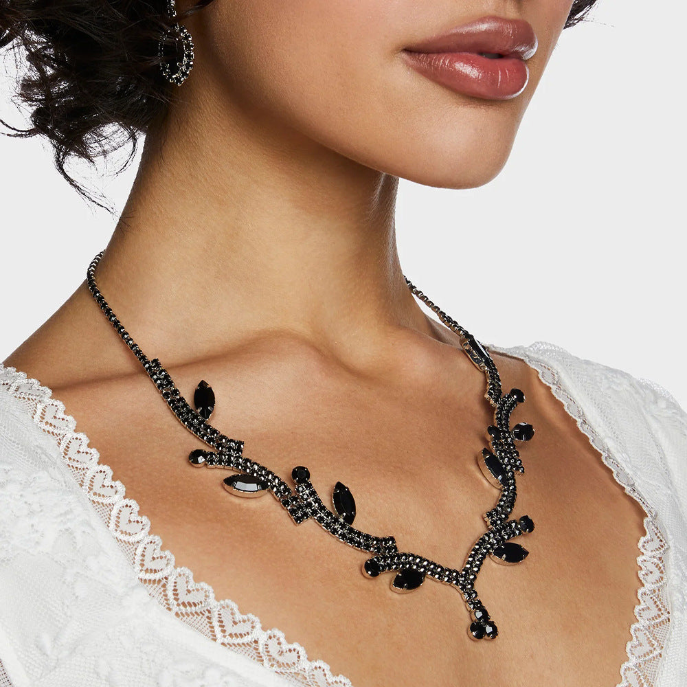 Silver Leaf Necklace For Women With Alloy Pendant Featuring Rhinestone Inlay