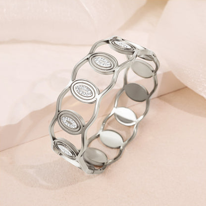 Simple Style Circle Bangle With Inlay Rhinestones, Electroplated Titanium Steel Featuring 18K Real Gold Plated Finish