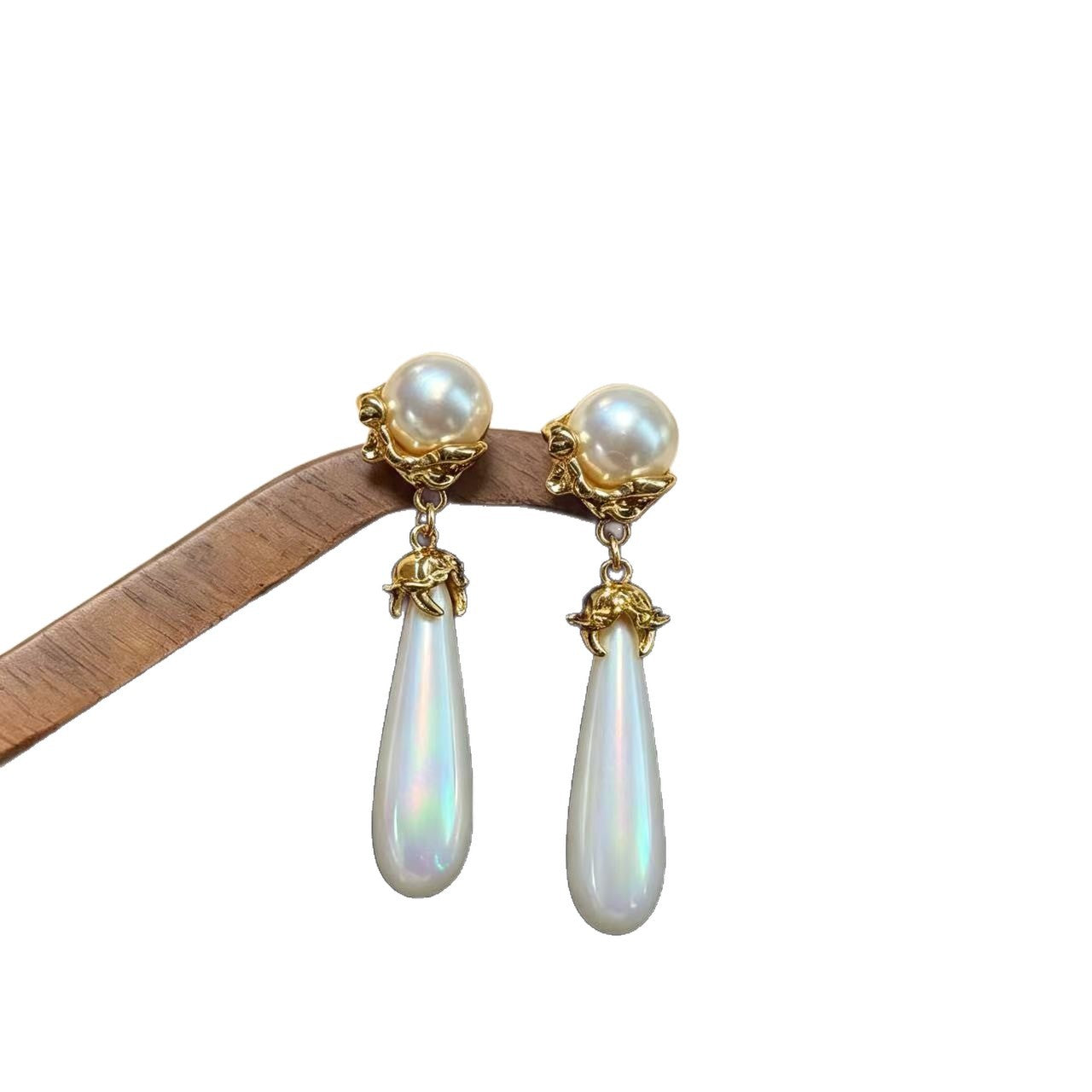 Geometric Stud Earrings For Women In White Alloy Featuring 925 Sterling Silver Carving