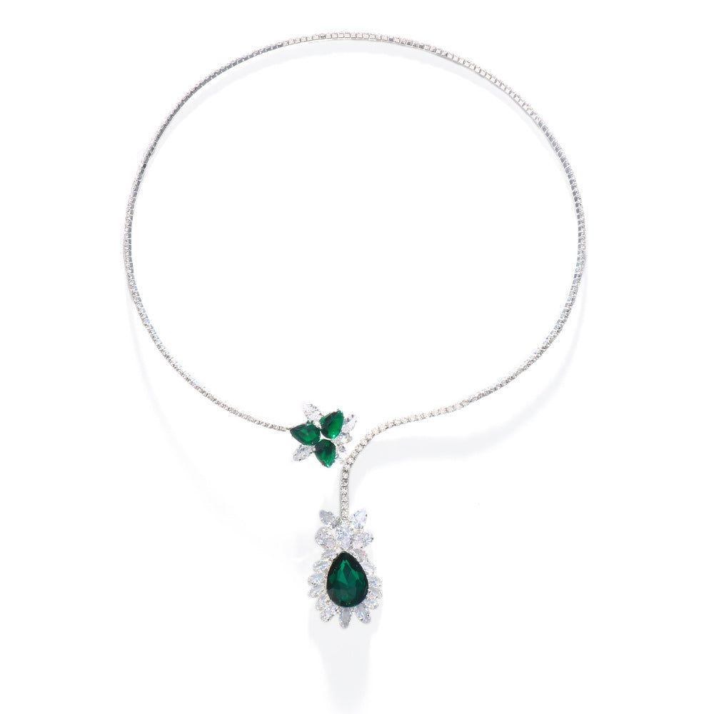 Luxurious Geometric Silver Alloy Necklace With Electroplated Finish And Gem Inlay