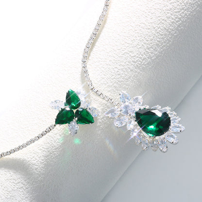 Luxurious Geometric Silver Alloy Necklace With Electroplated Finish And Gem Inlay
