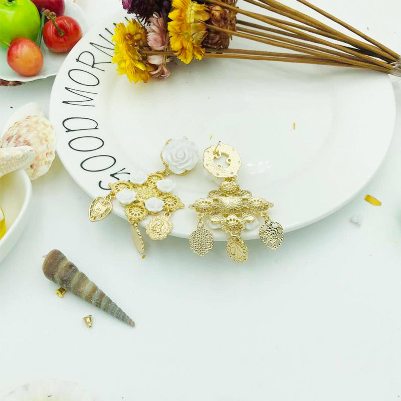 Rose Baroque Style Alloy Earrings For Women With Electroplated Finish And Gem Inlay, Elegant Stud Earrings