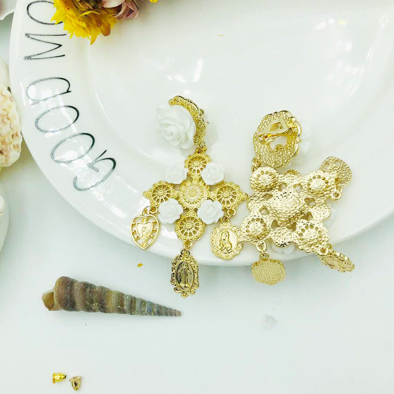 Rose Baroque Style Alloy Earrings For Women With Electroplated Finish And Gem Inlay, Elegant Stud Earrings