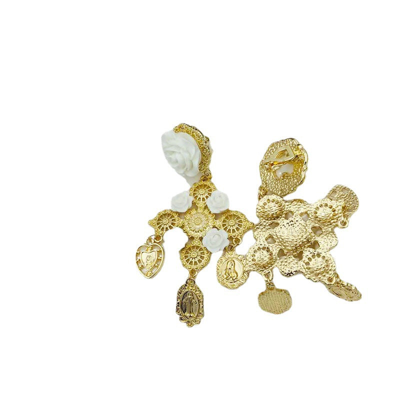 Rose Baroque Style Alloy Earrings For Women With Electroplated Finish And Gem Inlay, Elegant Stud Earrings