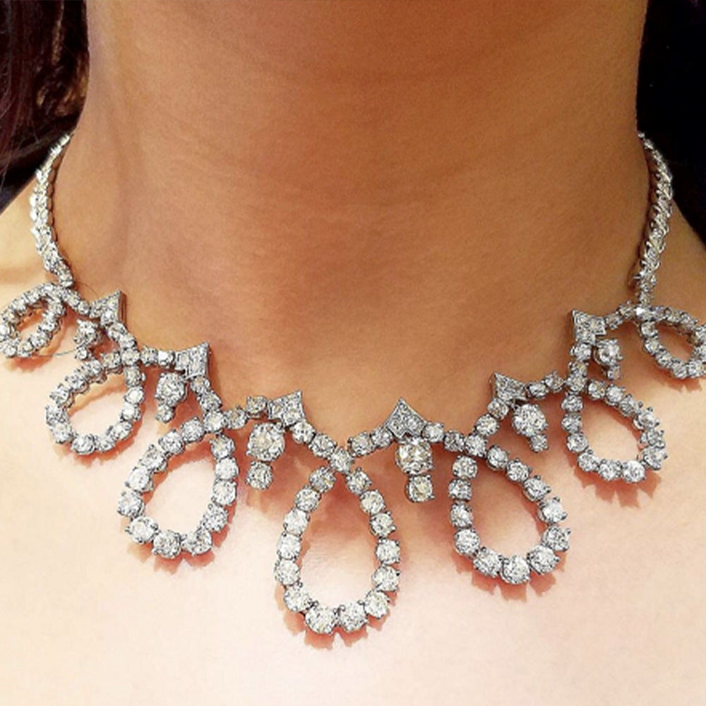 Simple Style Geometric Silver Necklace For Women, Electroplated Alloy With Rhinestones Inlay