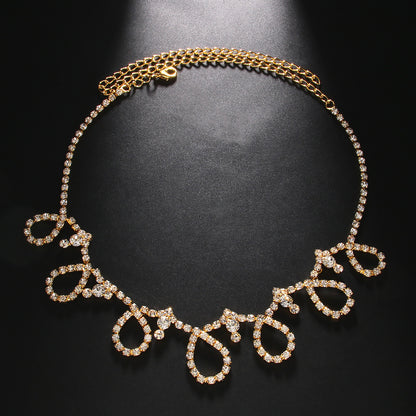 Simple Style Geometric Silver Necklace For Women, Electroplated Alloy With Rhinestones Inlay