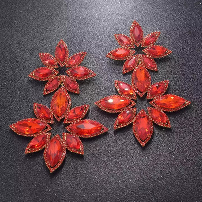 Exaggerated Flowers Stud Earrings For Women, Silver Plated Alloy With Rhinestone Inlay, Electroplated Finish