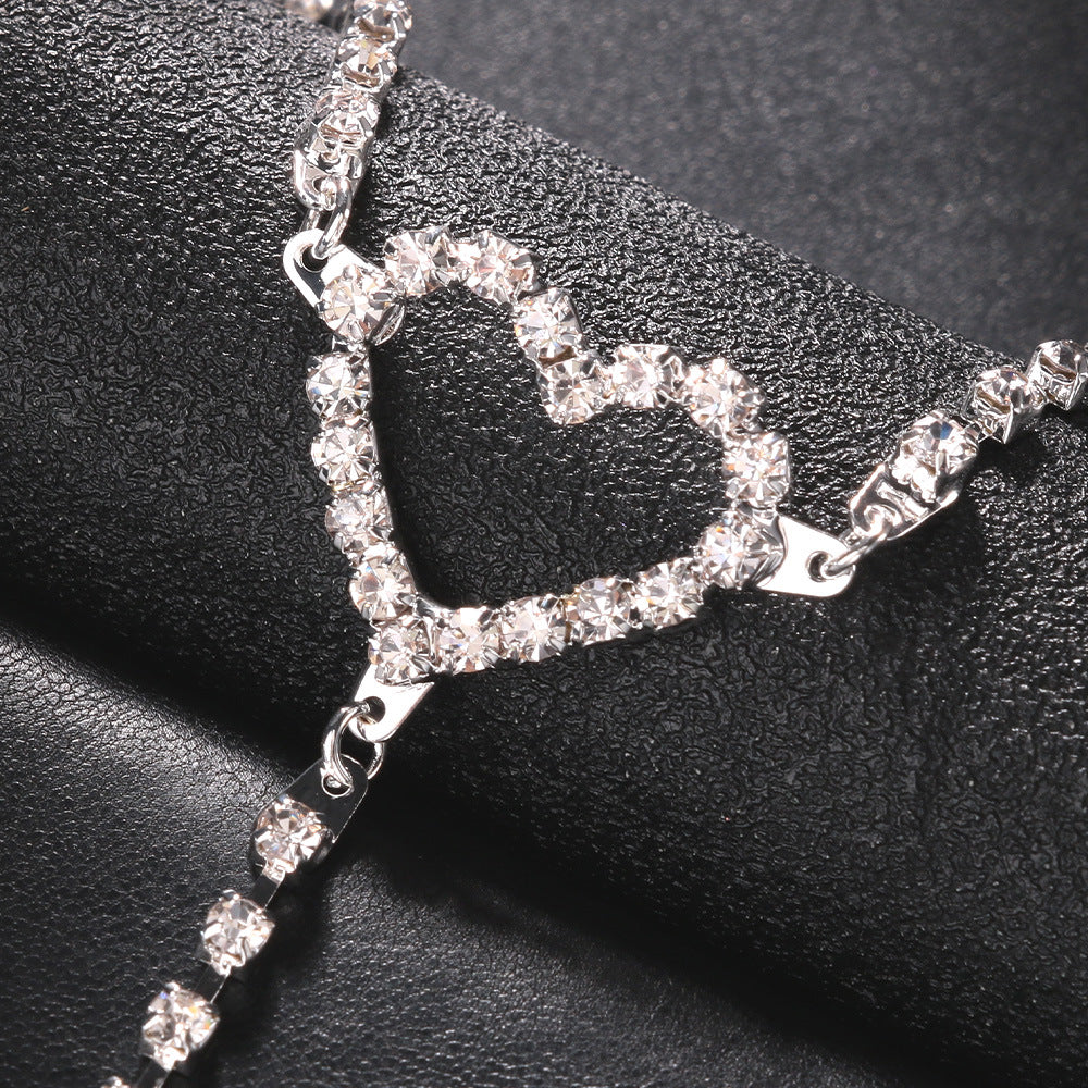 Heart Shape Silver Alloy Necklace With Electroplated Finish And Rhinestones Pendant For Women