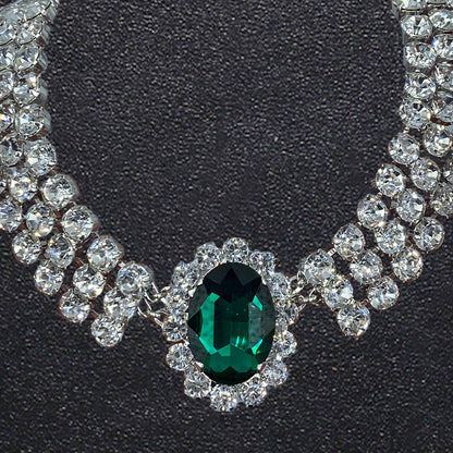 Exaggerated Silver Alloy Necklace For Women With Rhinestone Pendant, Stylish And Elegant Jewelry
