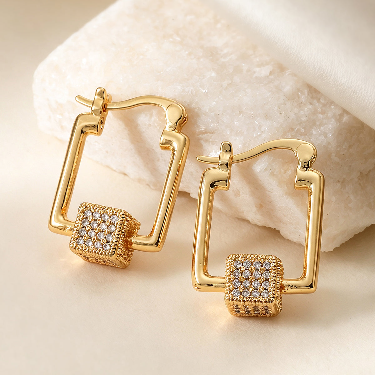 Geometric Electroplated Copper Earrings For Women With 18K Real Gold Plated Water Plating And Zircon Inlay