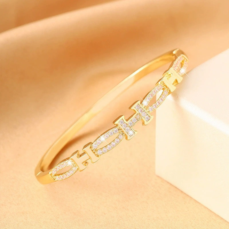 Electroplated Copper Letter Bangle Featuring Elegant Design For Stylish Wear