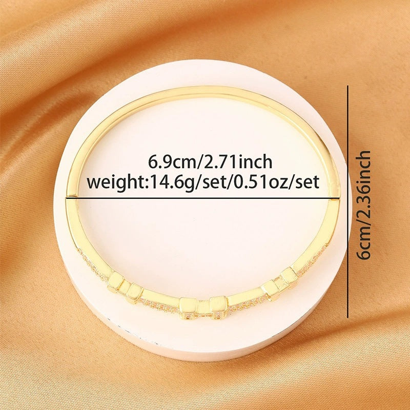 Electroplated Copper Letter Bangle Featuring Elegant Design For Stylish Wear
