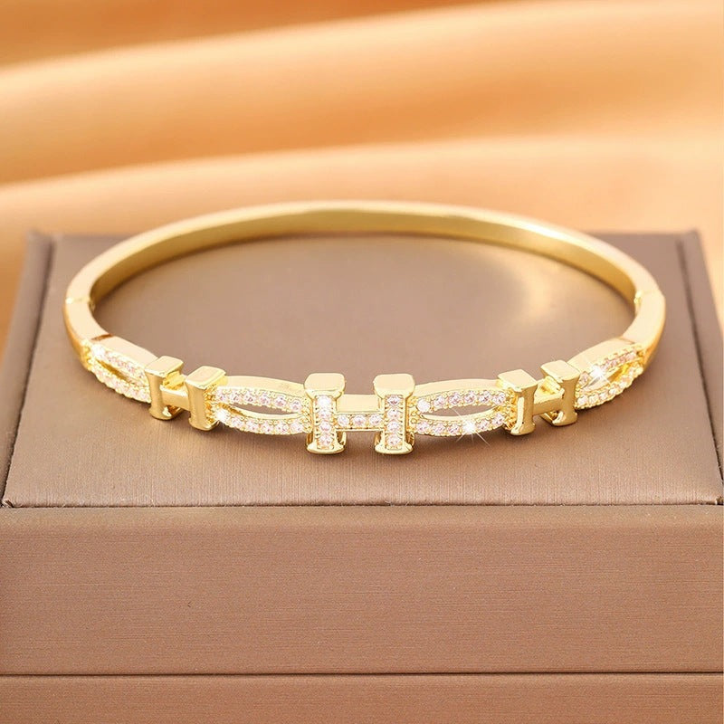 Electroplated Copper Letter Bangle Featuring Elegant Design For Stylish Wear
