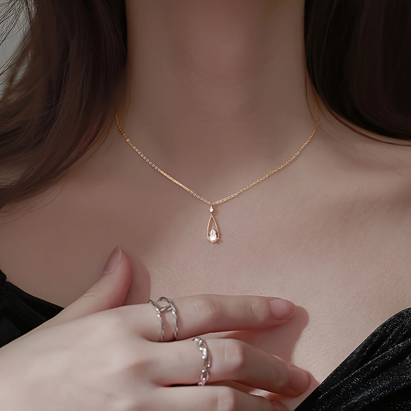 Simple Style Geometric Necklace For Women Featuring Copper Pendant With Zircon Inlay On Snake Chain