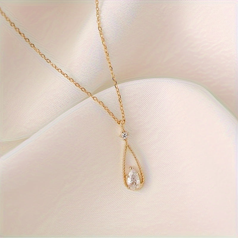 Simple Style Geometric Necklace For Women Featuring Copper Pendant With Zircon Inlay On Snake Chain