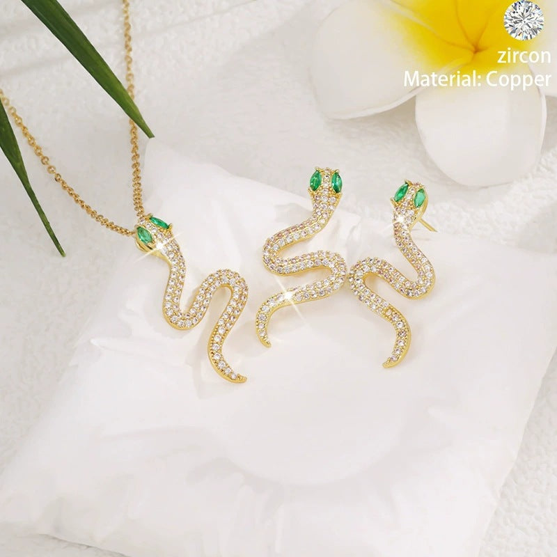 Gold Snake Pendant Necklace For Women In Copper With Zircon Inlay On Cable Chain