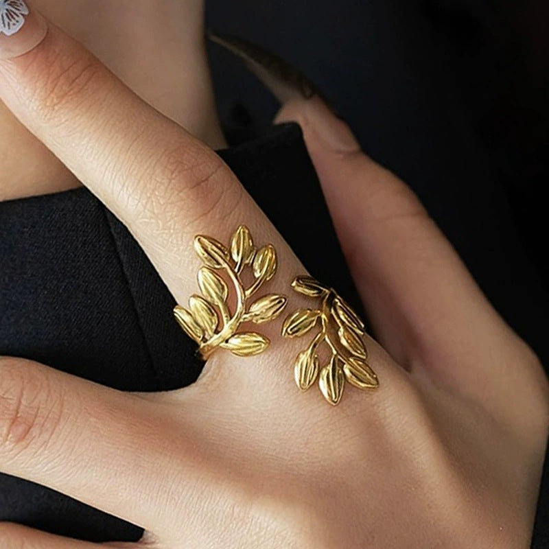 Simple Style Leaf Open Ring In Gold Electroplated Copper, Unisex Design
