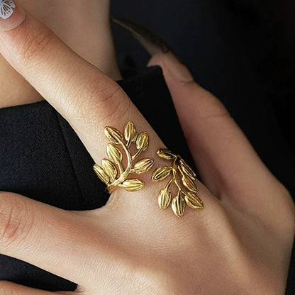 Simple Style Leaf Open Ring In Gold Electroplated Copper, Unisex Design