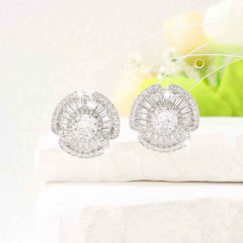 Sweet Flowers Stud Earrings For Women In Copper With Zircon Inlay Featuring Bezel Setting