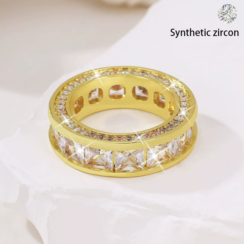 Round Simple Style Women’s Ring In Copper With Electroplated Gold Plating And Zircon Inlay