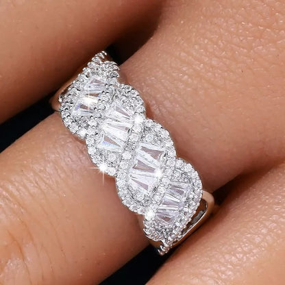 Irregular Pattern Women’s Ring With Bezel Setting, Electroplated Copper And Zircon Inlay