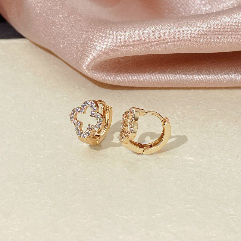 Lucky Heart Copper Earrings With Zircon Inlay In Gold, Simple Style For Women Ear Clips