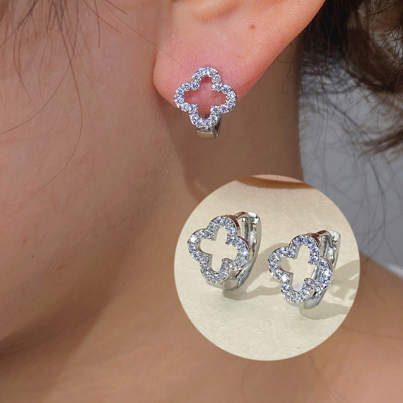 Lucky Heart Copper Earrings With Zircon Inlay In Gold, Simple Style For Women Ear Clips