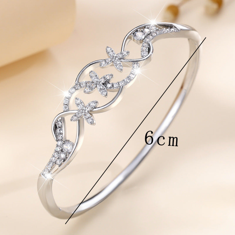 Women’s Copper Bangle With Twist Pattern And Flowers, Inlaid With Rhinestones, Available In Gold
