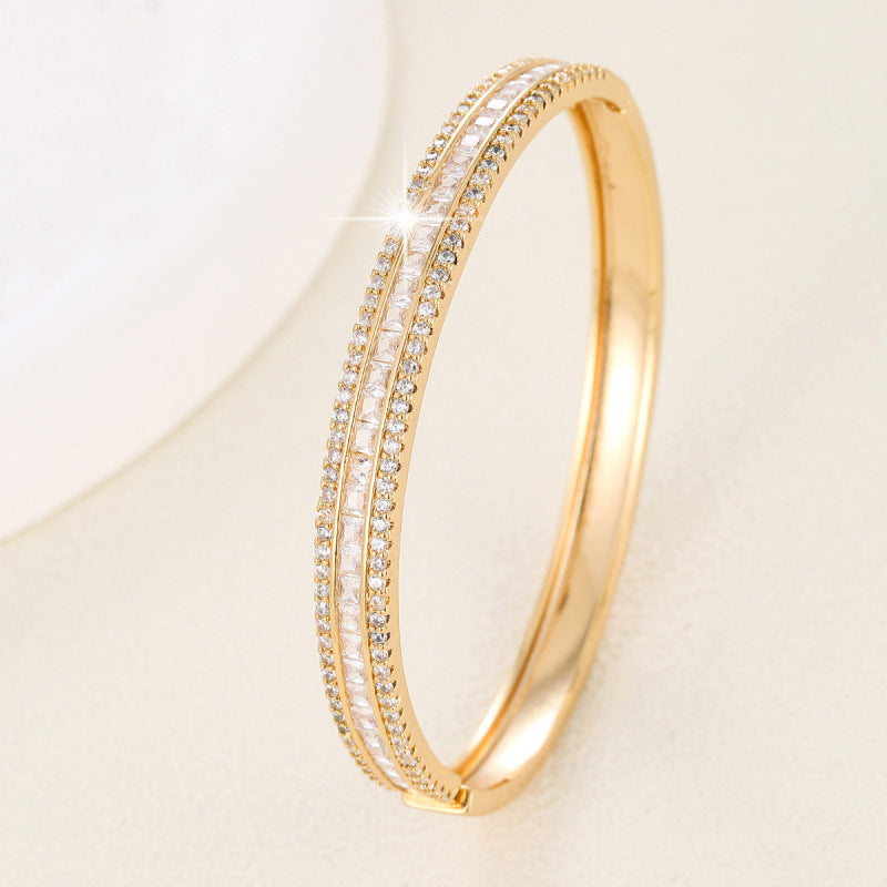 Basic Style Copper Bangle With Electroplated Gold Plating And Zircon Inlay Gem Design