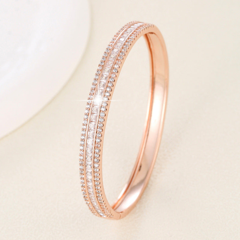 Basic Style Copper Bangle With Electroplated Gold Plating And Zircon Inlay Gem Design