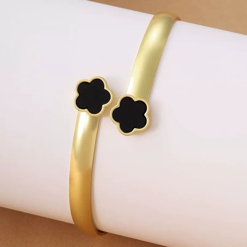 For Women Irregular Stud Earrings In White, Electroplated With Copper Posts