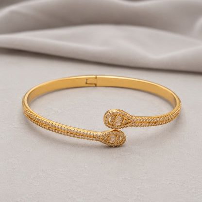 Simple Style Geometric Inlay Bangle In Copper With Zircon, Electroplated Gold Plating Process