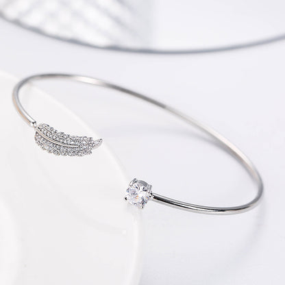 Simple Style Tree Bracelet For Women, Copper Material With Electroplated Gold Plating And Rhinestone Inlay Bangle