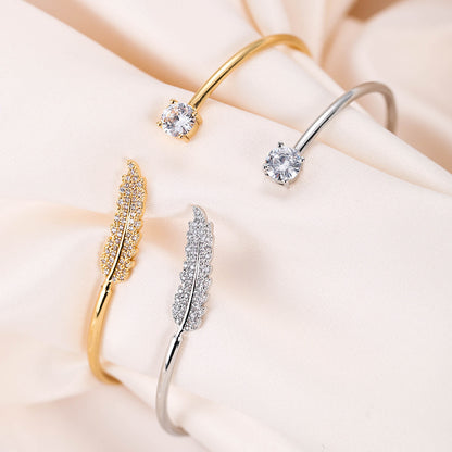 Simple Style Tree Bracelet For Women, Copper Material With Electroplated Gold Plating And Rhinestone Inlay Bangle