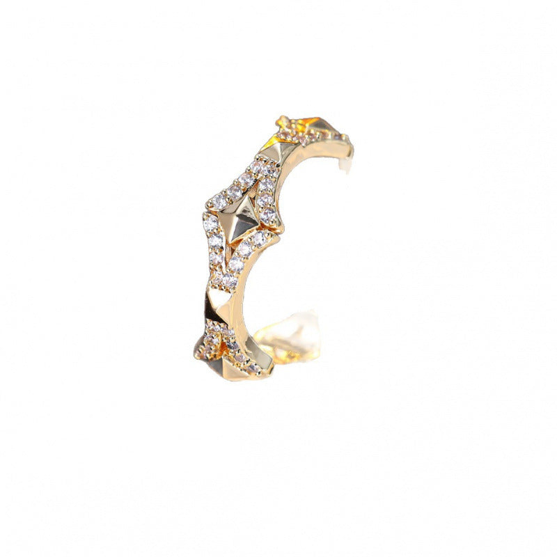 Retro Quadrilateral Copper Ring For Women With Electroplated Gold Plating, 1 Piece