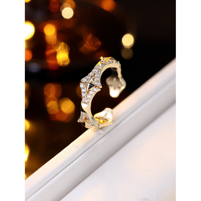 Retro Quadrilateral Copper Ring For Women With Electroplated Gold Plating, 1 Piece