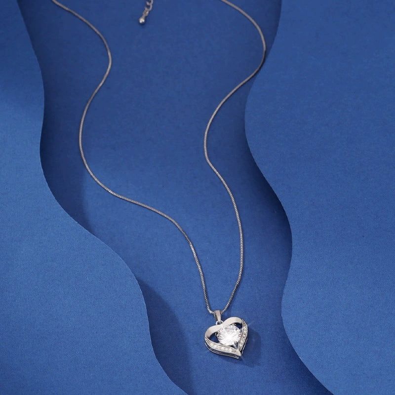 Heart Shape Choker Necklace For Women With Copper Bezel Setting And Zircon Inlay On Cable Chain