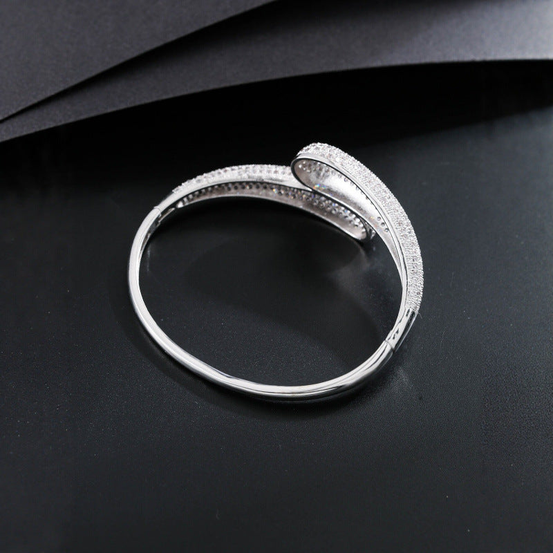 Geometric Copper Bangle With Golden Plated Finish And Zircon Inlay, Simple Style For Women